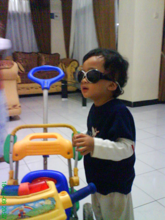 Kacamata Hitam